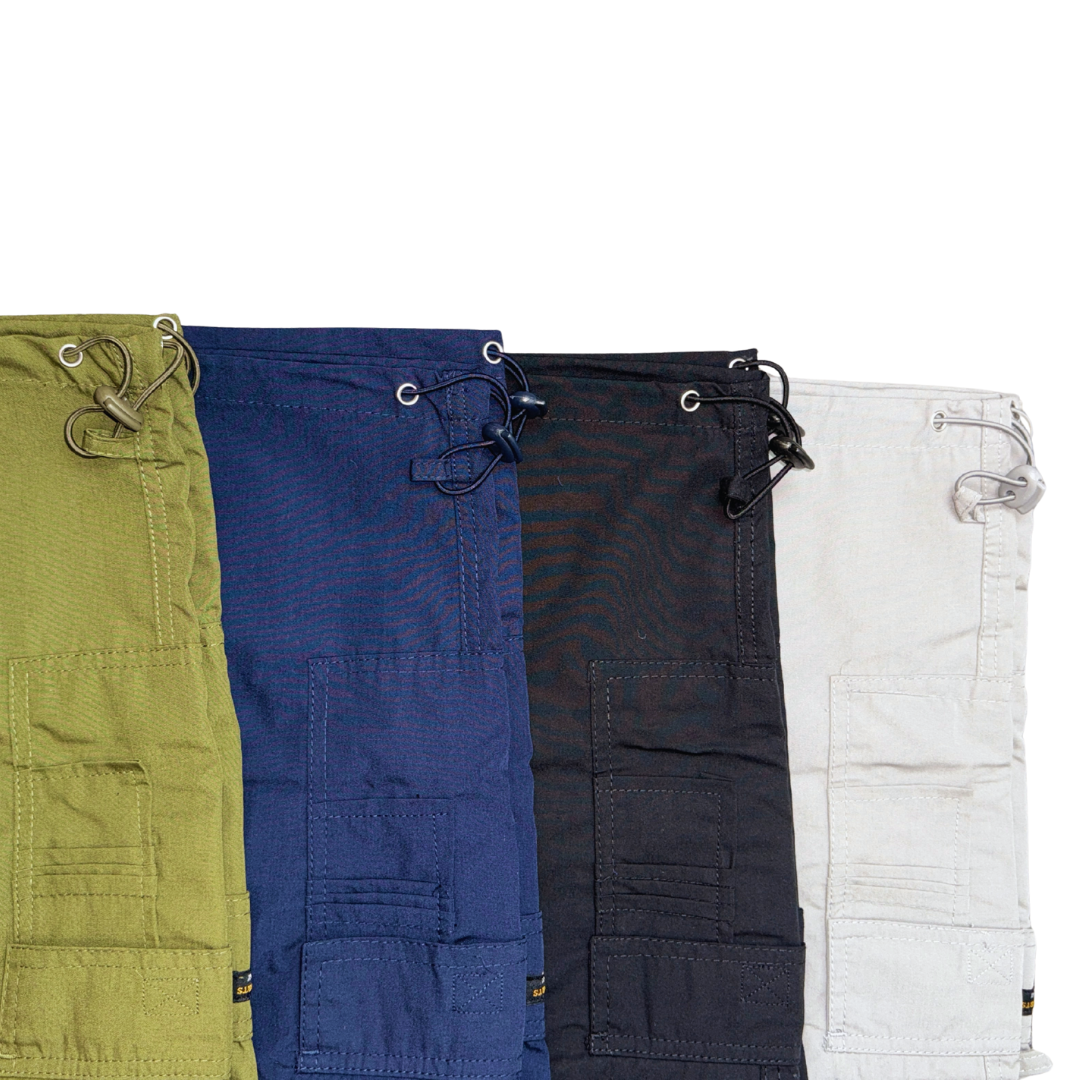 Men’s 3/4 Cargo Shorts – Knee-Length Utility Shorts with Pockets & Drawstring Hem